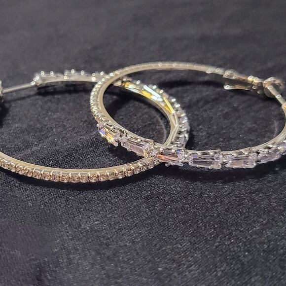 Stylish Silver Plated Hoop Earrings - Picture 8 of 11